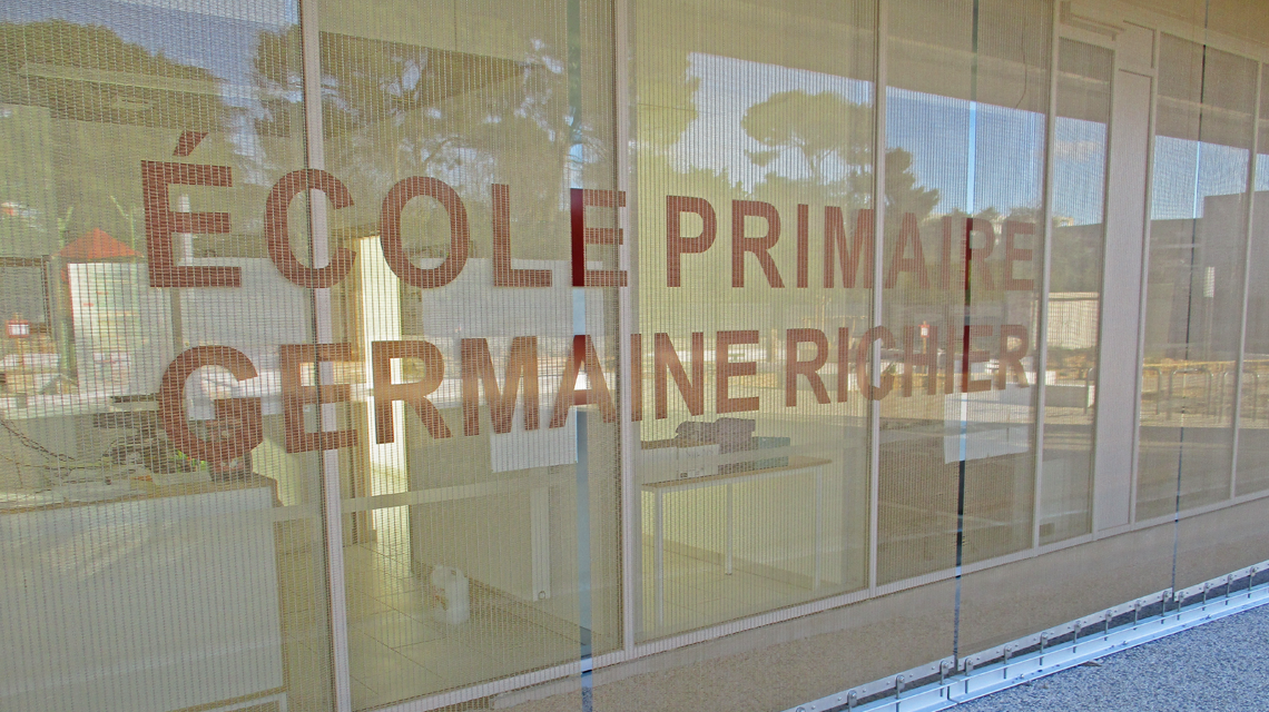 Façades école Germain Richier Montpellier Maille métallique SATURN www.maillemetaldesign.fr